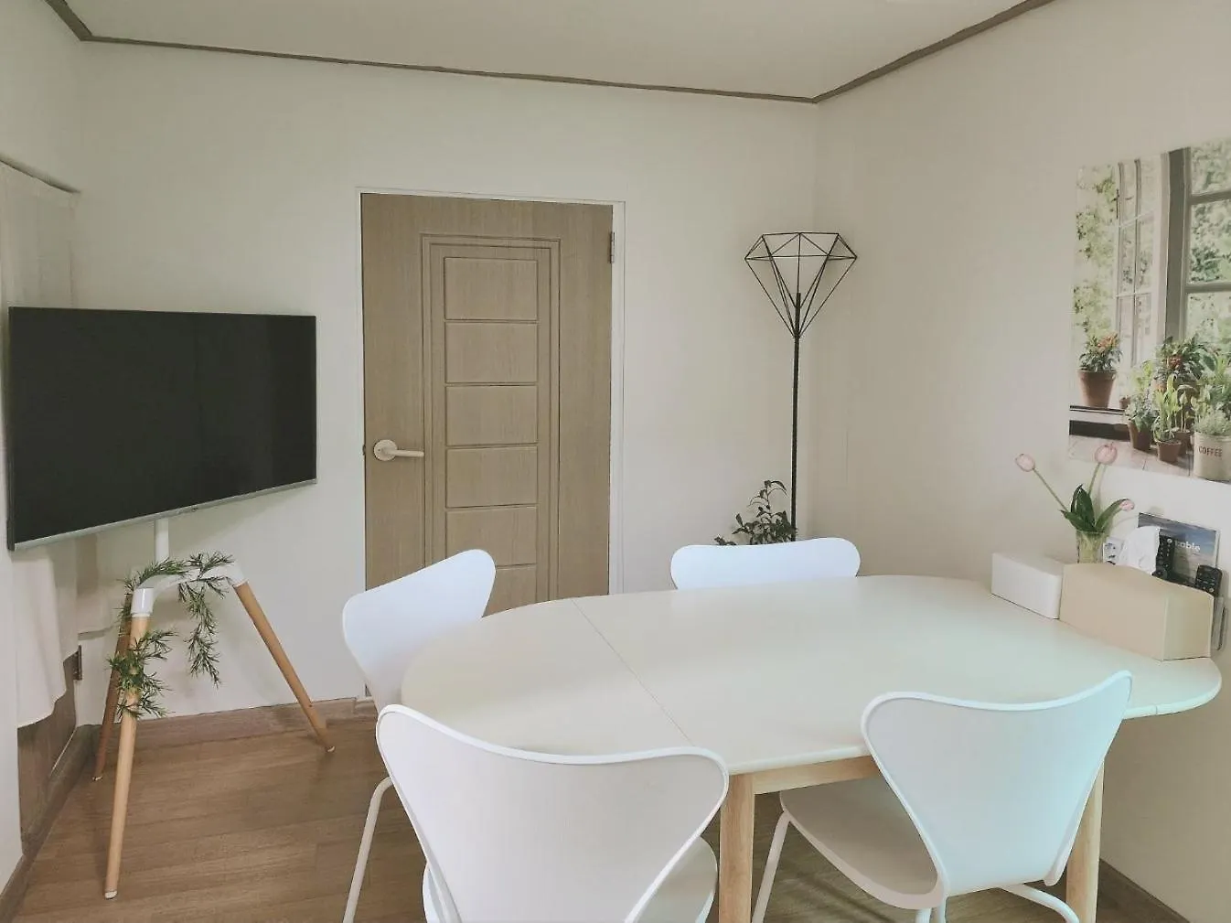 Bandal House Apartment Seoul